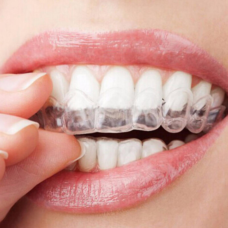 Teeth Whitening With Trays - Bandejas transparentes de termoformado para blanqueamiento